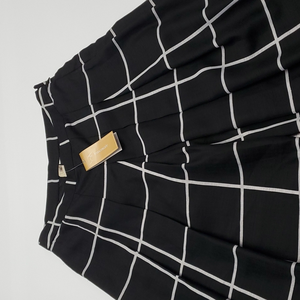Francesca's black & white culotte shorts.